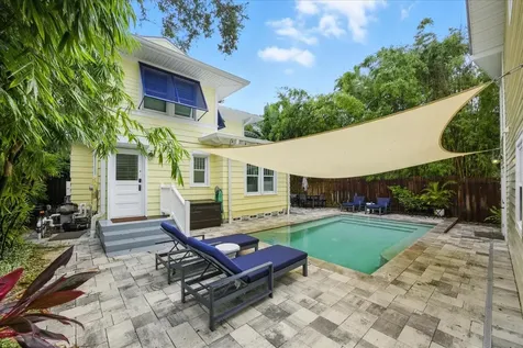 221 13th Avenue NE St Petersburg FL 33701