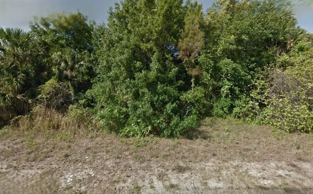 Hampshire Circle North Port FL 34288