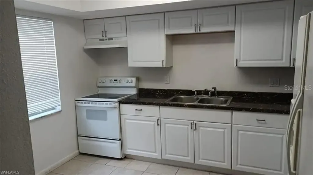 2524 Congress Street Fort Myers FL 33901