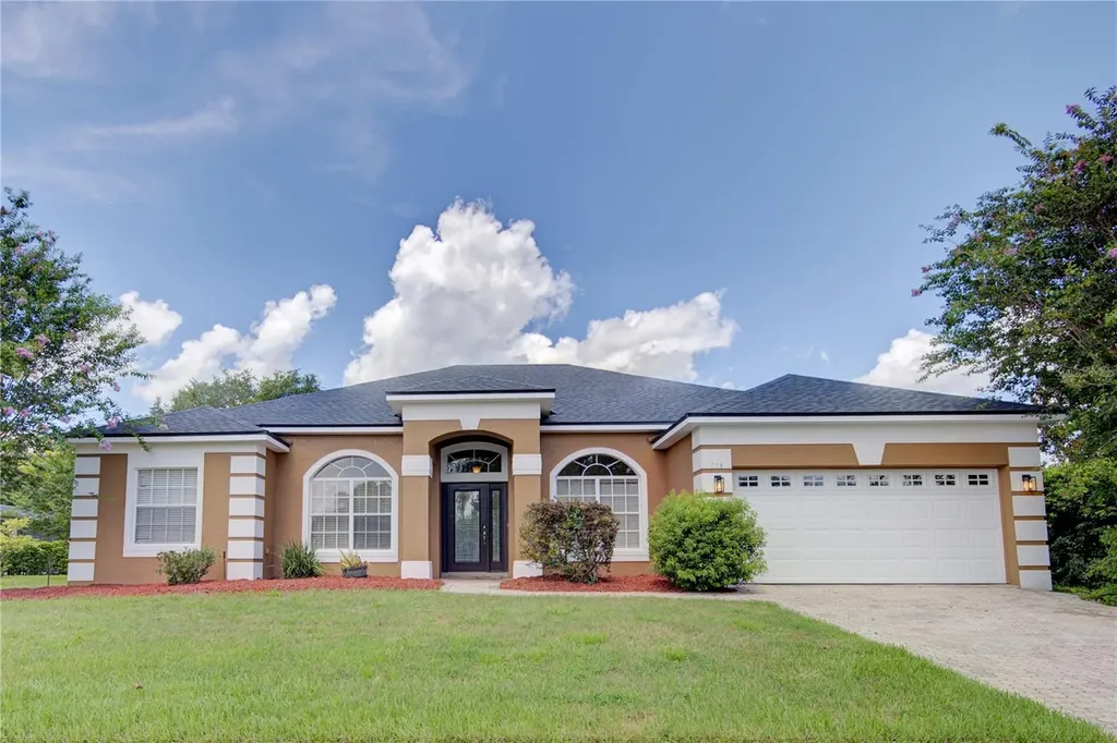 754 Grey Heron Place Chuluota FL 32766
