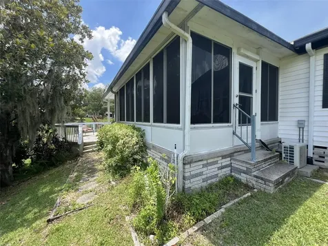 2055 S Floral Avenue Bartow FL 33830