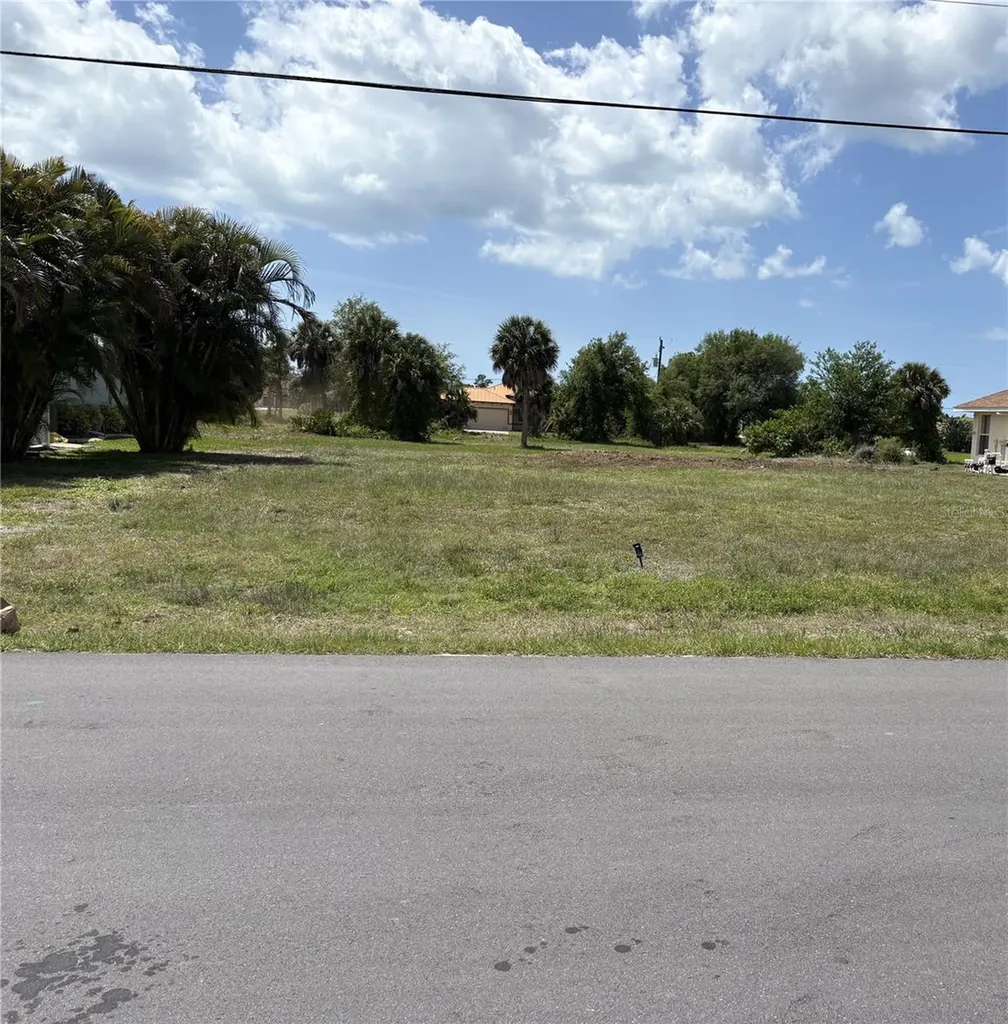 263 White Marsh Lane Rotonda West FL 33947
