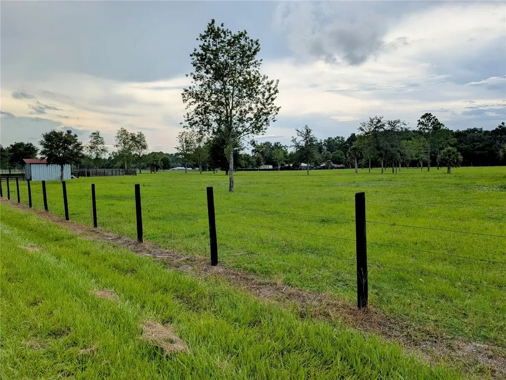 Peterson Road Pierson FL 32180