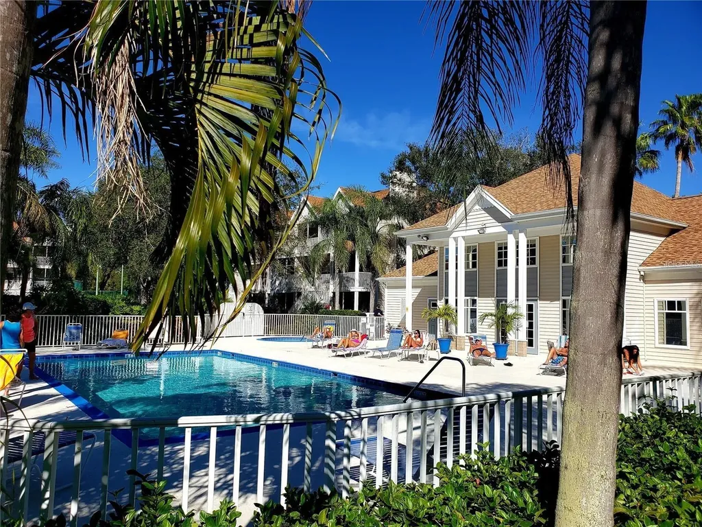 850 S Tamiami Trail Sarasota FL 34236