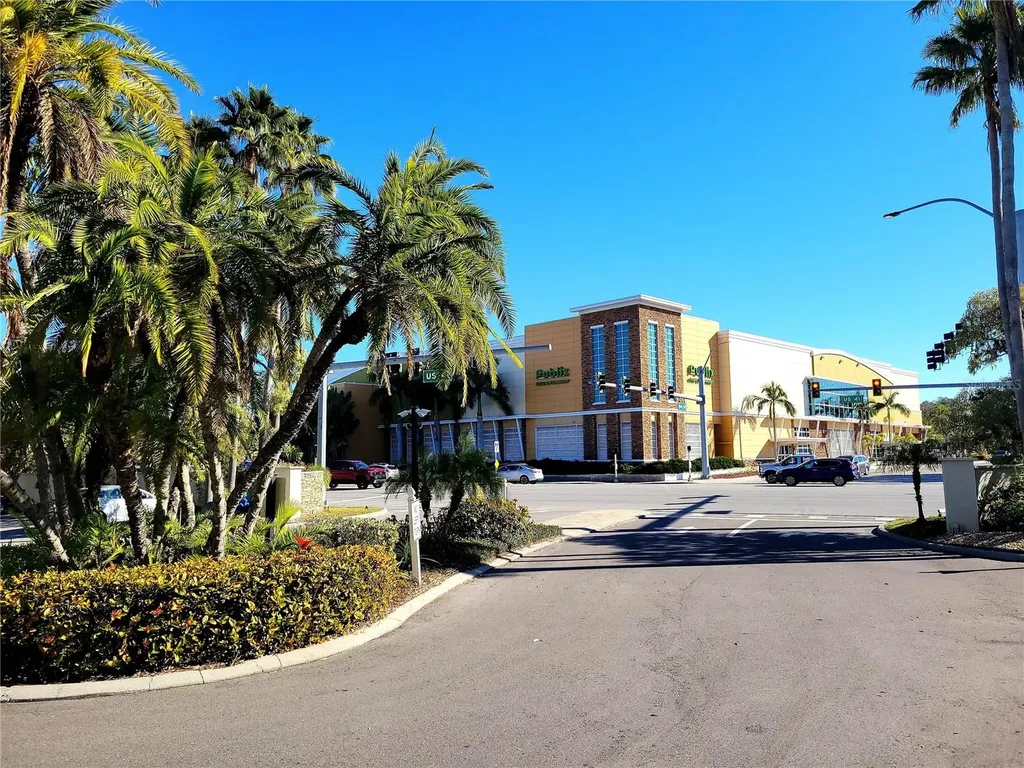 850 S Tamiami Trail Sarasota FL 34236