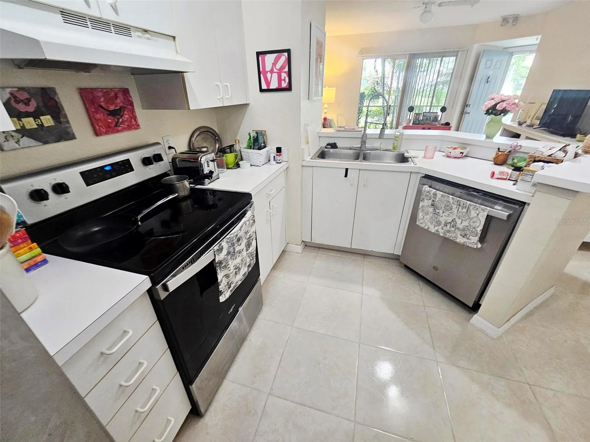 850 S Tamiami Trail Sarasota FL 34236