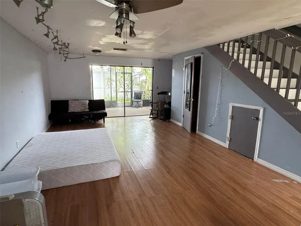 2811 S Pines Drive Largo FL 33771