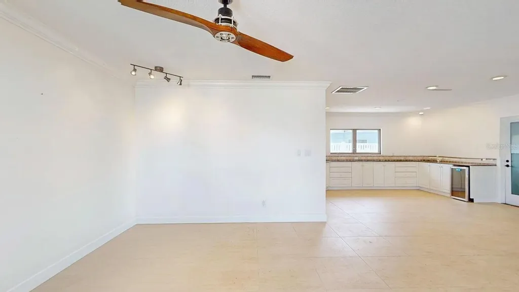 5960 Bahama Way N St Pete Beach FL 33706