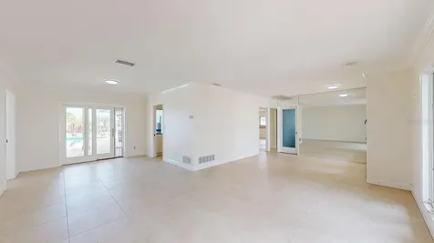 5960 Bahama Way N St Pete Beach FL 33706