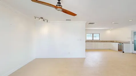 5960 Bahama Way N St Pete Beach FL 33706