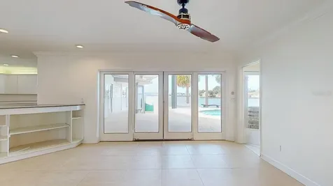 5960 Bahama Way N St Pete Beach FL 33706