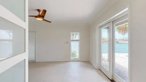 5960 Bahama Way N St Pete Beach FL 33706