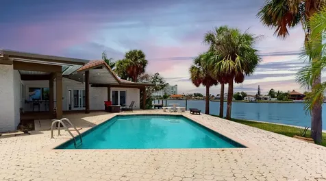 5960 Bahama Way N St Pete Beach FL 33706