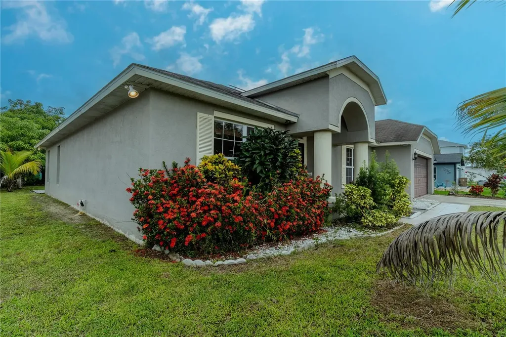 1021 Cannes Drive Kissimmee FL 34759