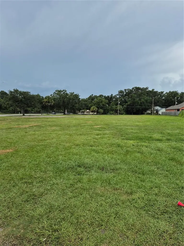 664 S Ivey Lane Orlando FL 32811