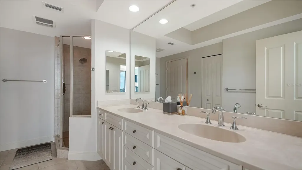 50 Central Avenue Sarasota FL 34236