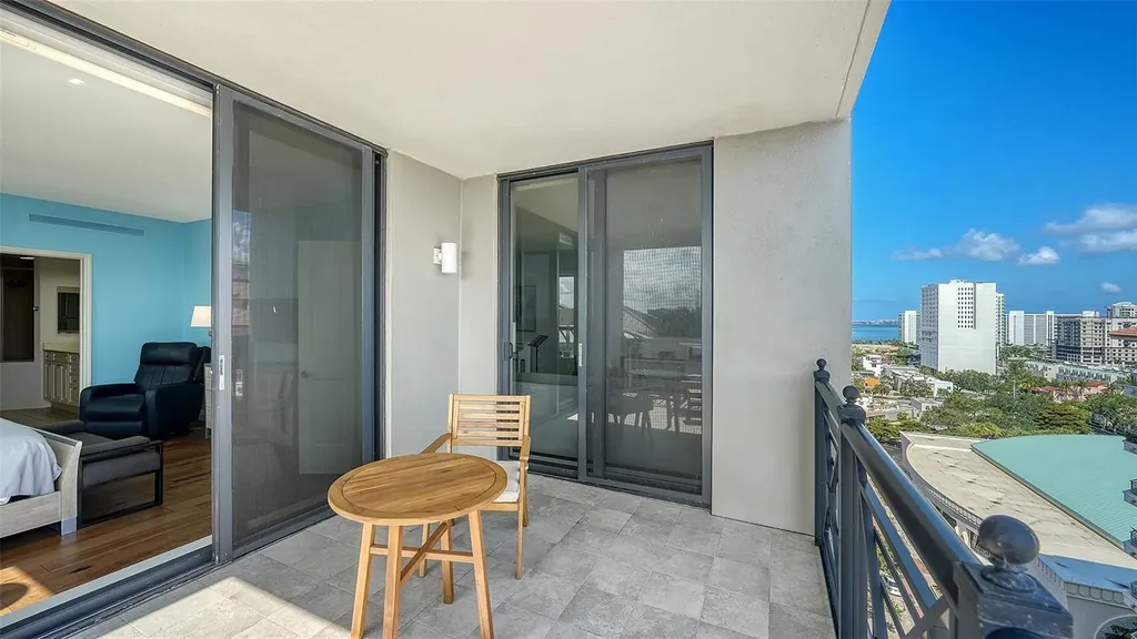 50 Central Avenue Sarasota FL 34236