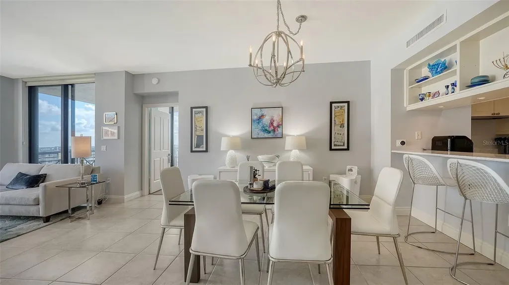 50 Central Avenue Sarasota FL 34236