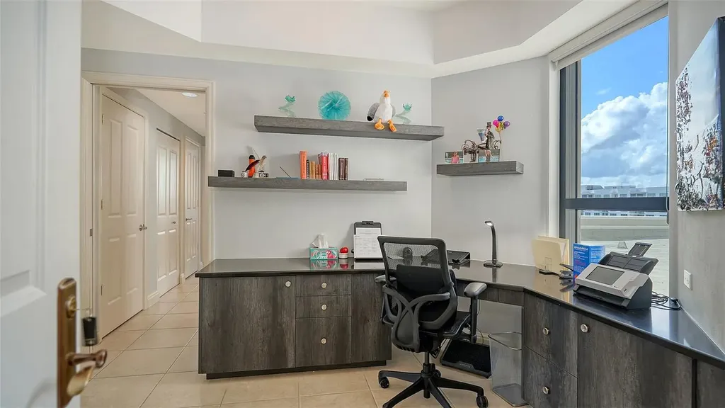 50 Central Avenue Sarasota FL 34236