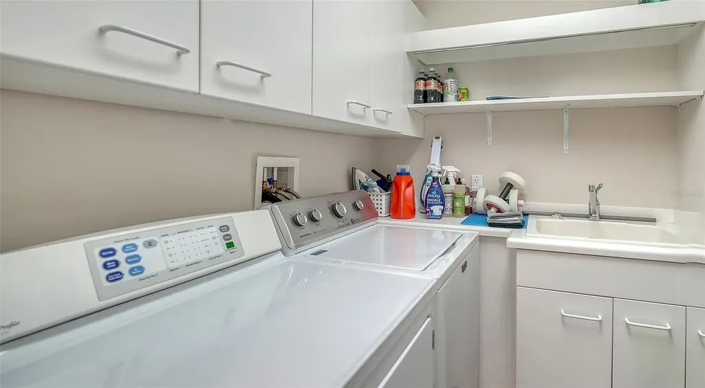 50 Central Avenue Sarasota FL 34236