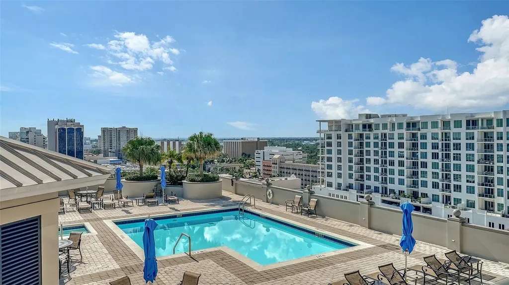 50 Central Avenue Sarasota FL 34236