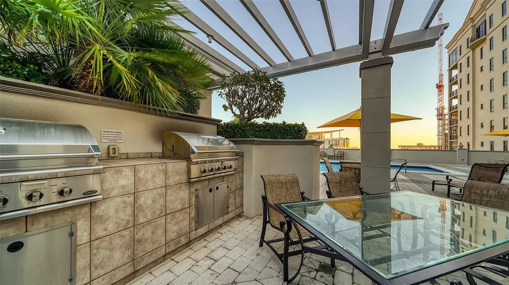 50 Central Avenue Sarasota FL 34236