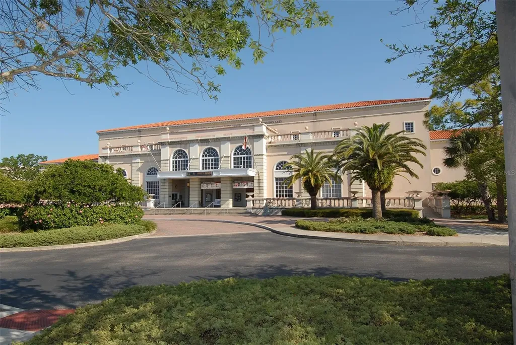 50 Central Avenue Sarasota FL 34236