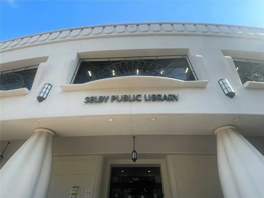 50 Central Avenue Sarasota FL 34236