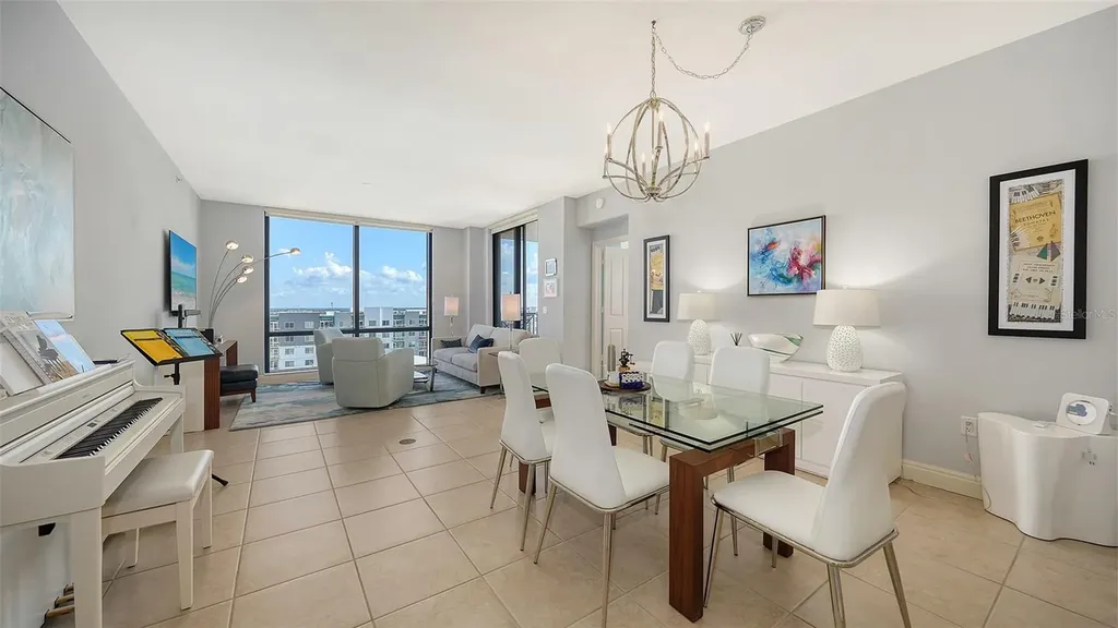 50 Central Avenue Sarasota FL 34236