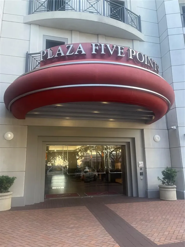 50 Central Avenue Sarasota FL 34236