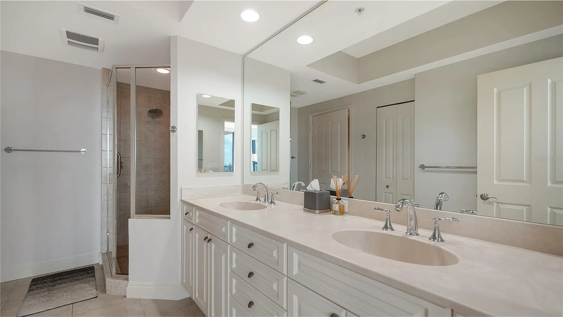 50 Central Avenue Sarasota FL 34236