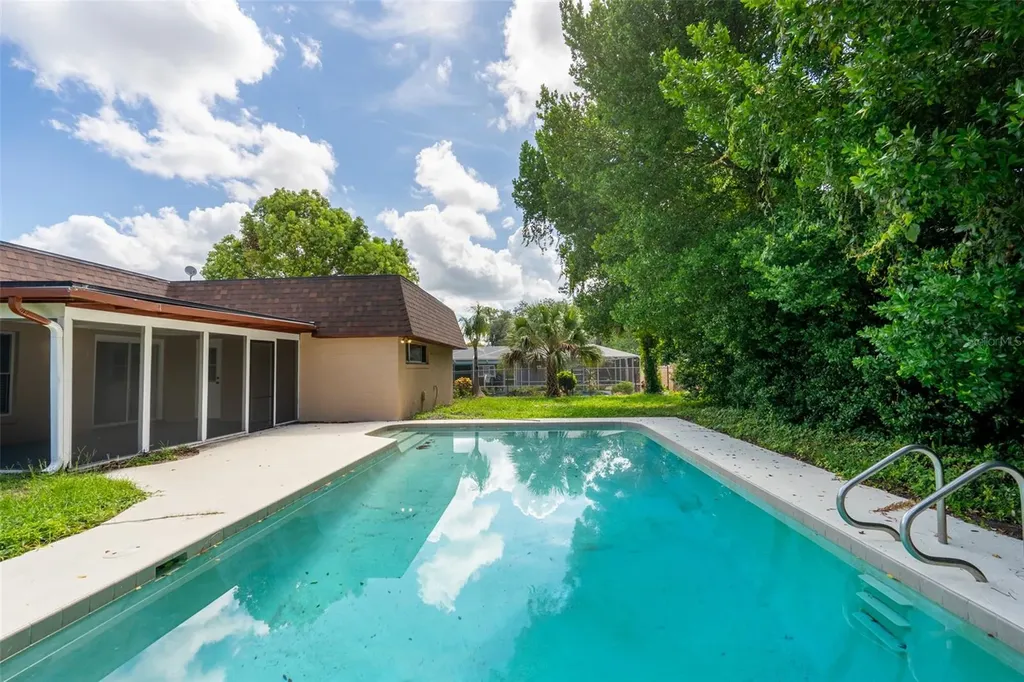 806 Highland Drive Altamonte Springs FL 32701