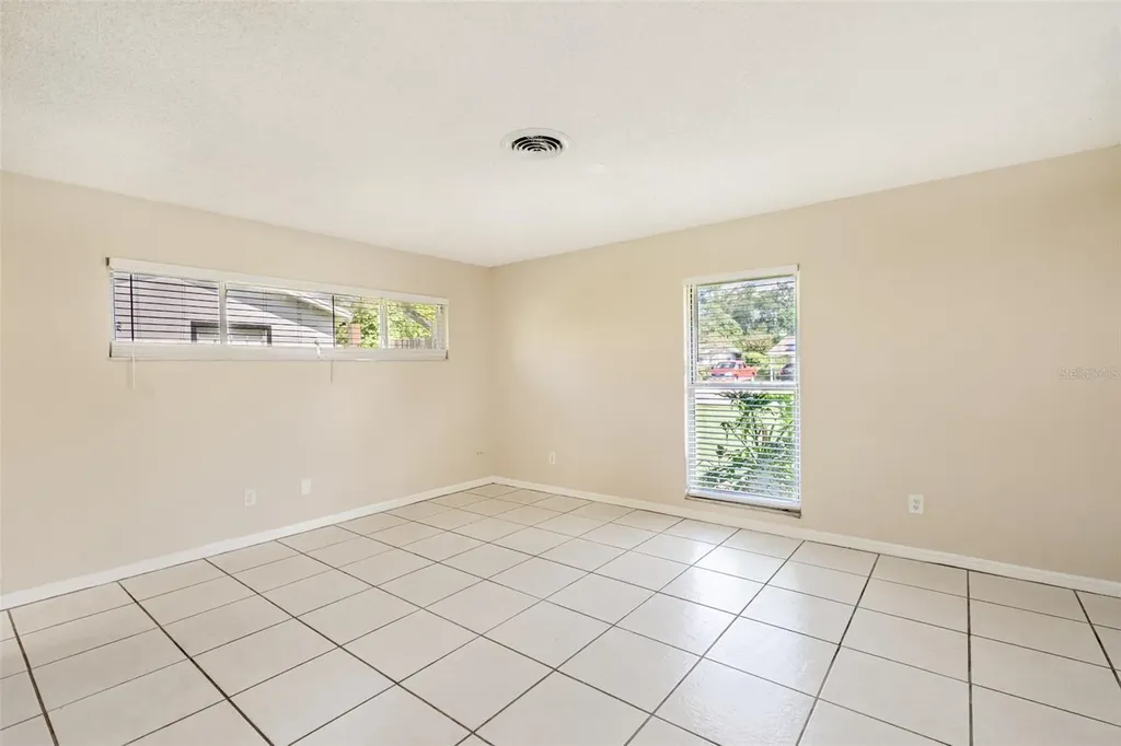 806 Highland Drive Altamonte Springs FL 32701