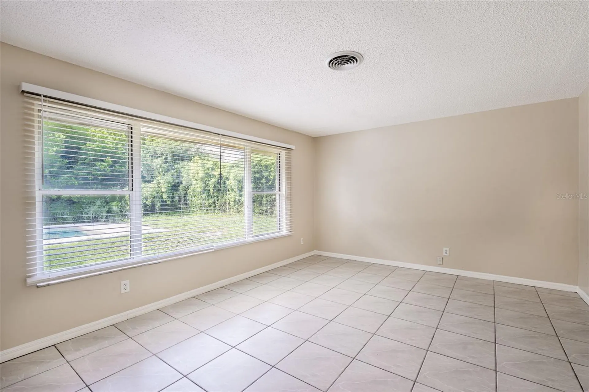 806 Highland Drive Altamonte Springs FL 32701
