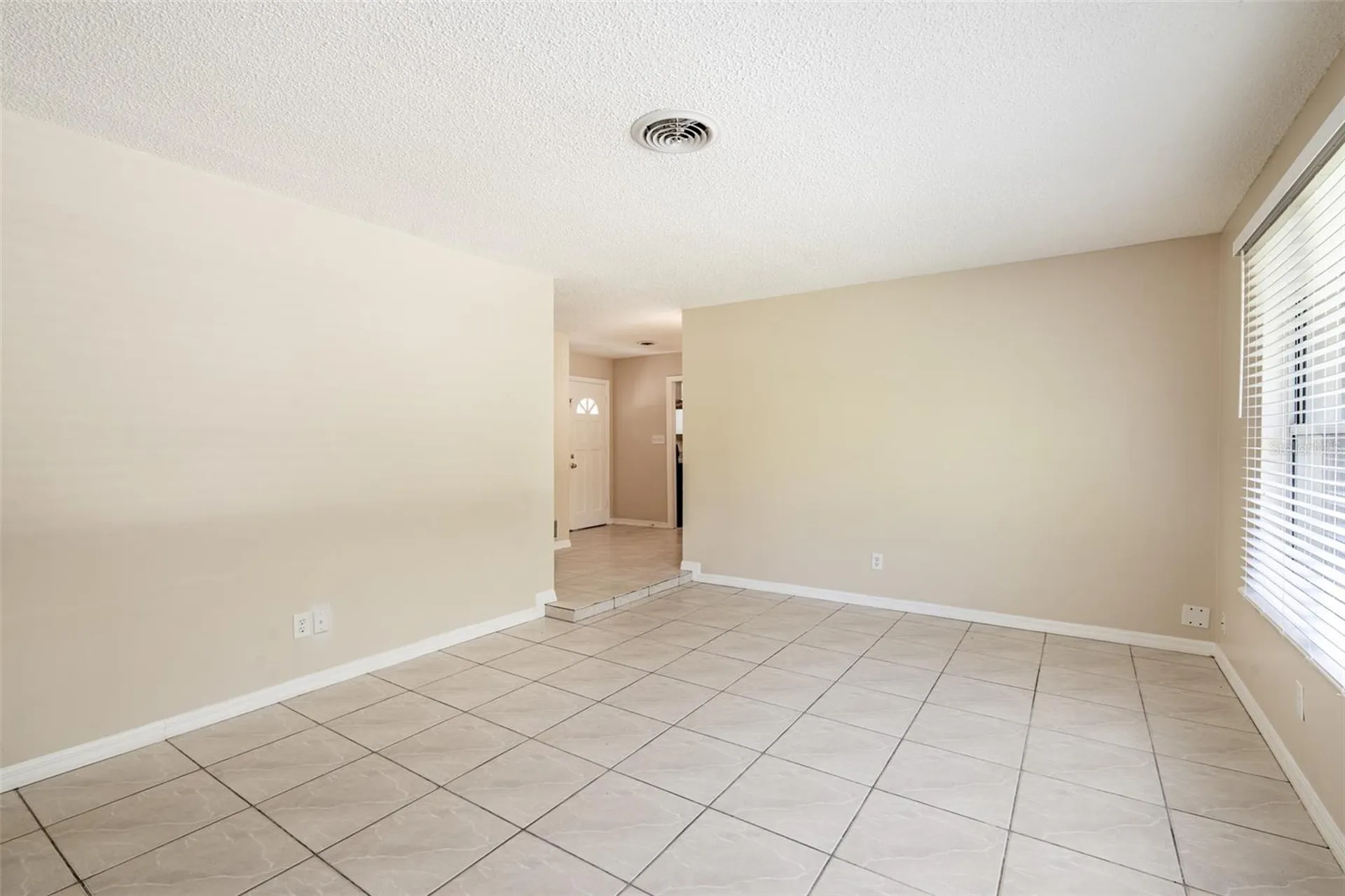 806 Highland Drive Altamonte Springs FL 32701
