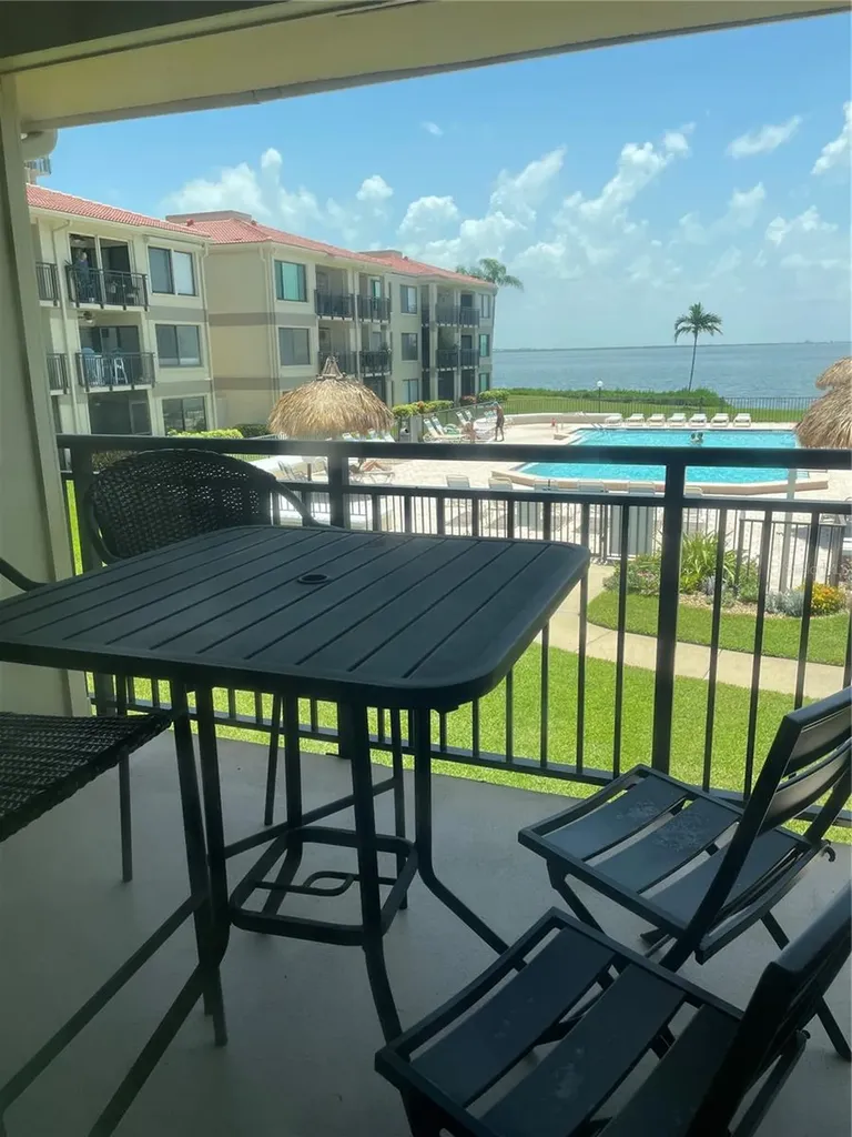6382 Palma Del Mar Boulevard S St Petersburg FL 33715