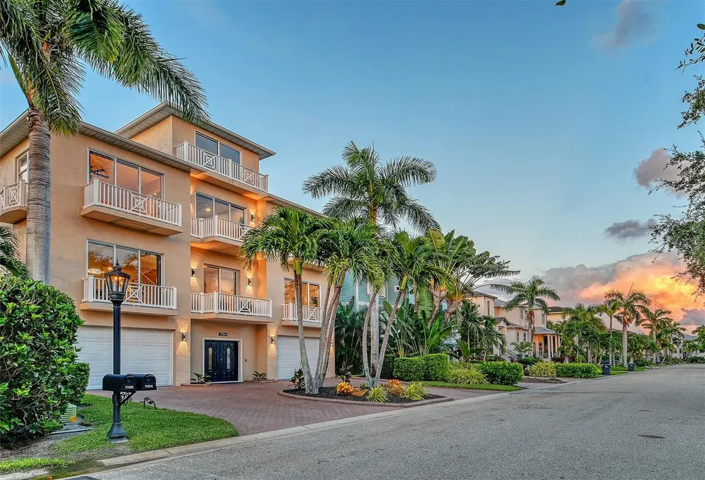 7154 Hawks Harbor Circle Bradenton FL 34207