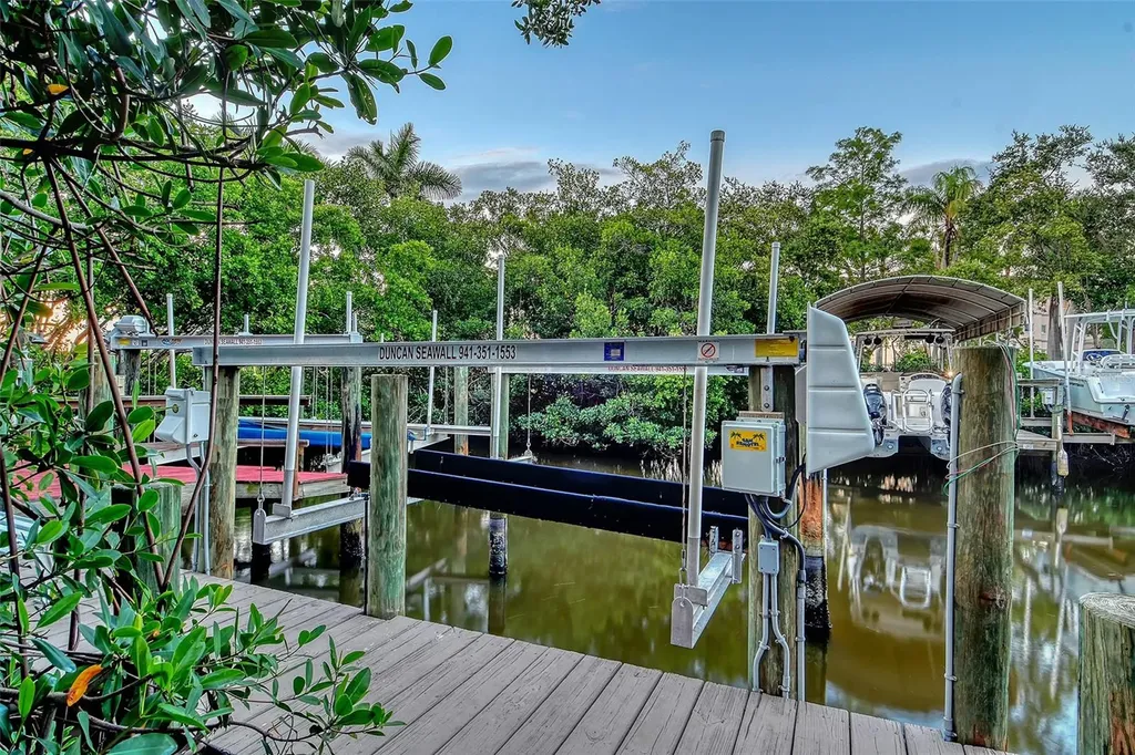 7154 Hawks Harbor Circle Bradenton FL 34207