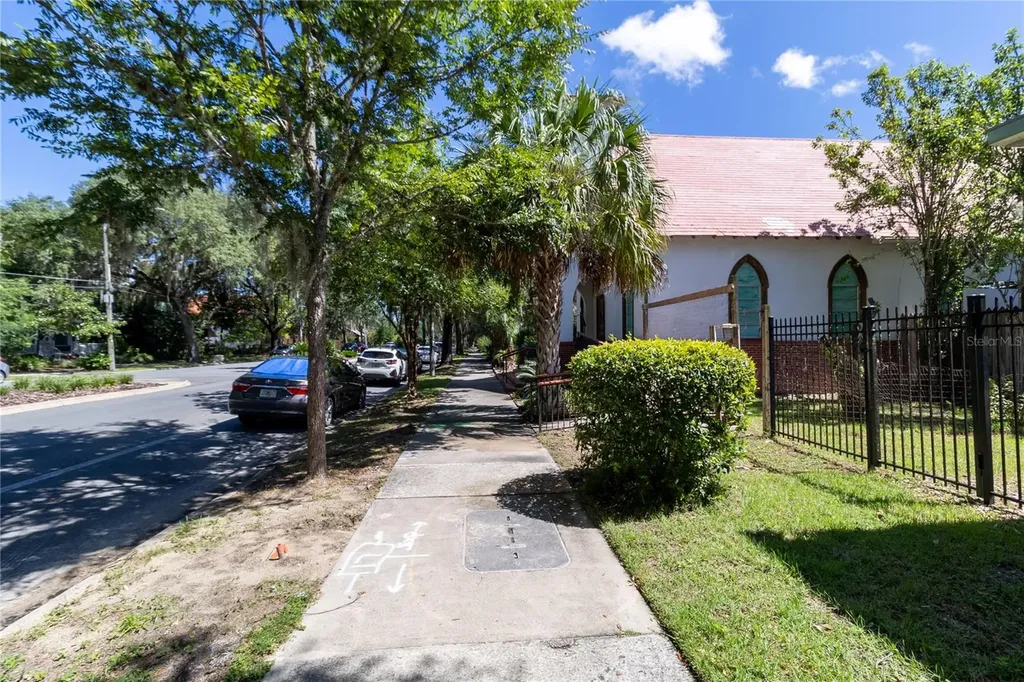 619 NE 1st Street Gainesville FL 32601