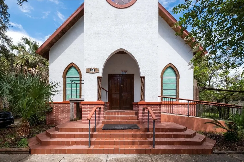 619 NE 1st Street Gainesville FL 32601