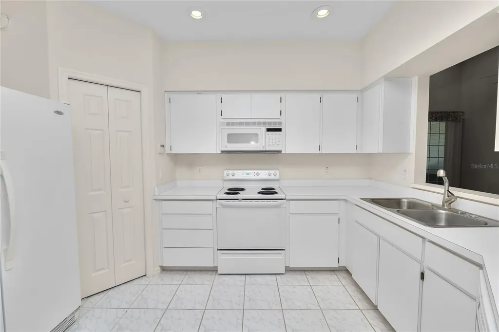 3110 Stonewater Drive Lakeland FL 33803