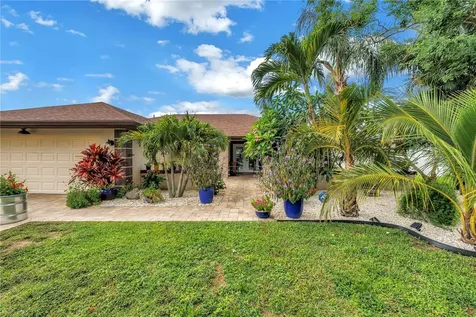10842 99th Place Seminole FL 33772