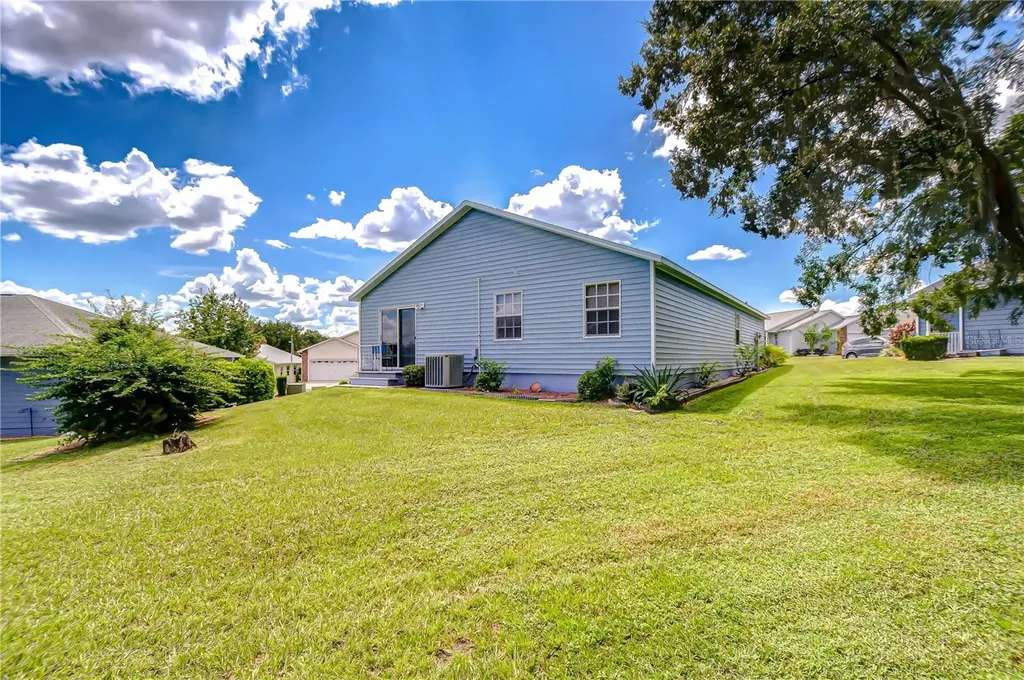 5912 Newberry Court Zephyrhills FL 33542