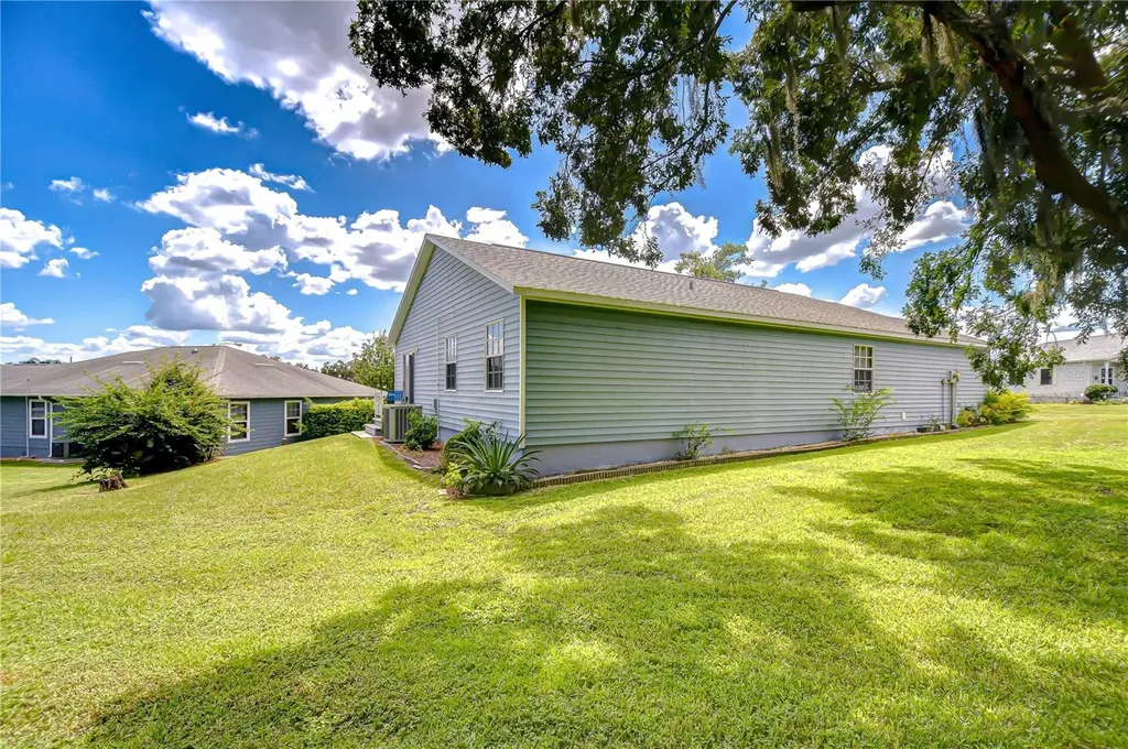 5912 Newberry Court Zephyrhills FL 33542