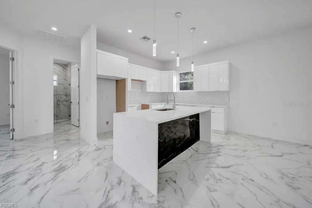 2003 E 14th Street Lehigh Acres FL 33972