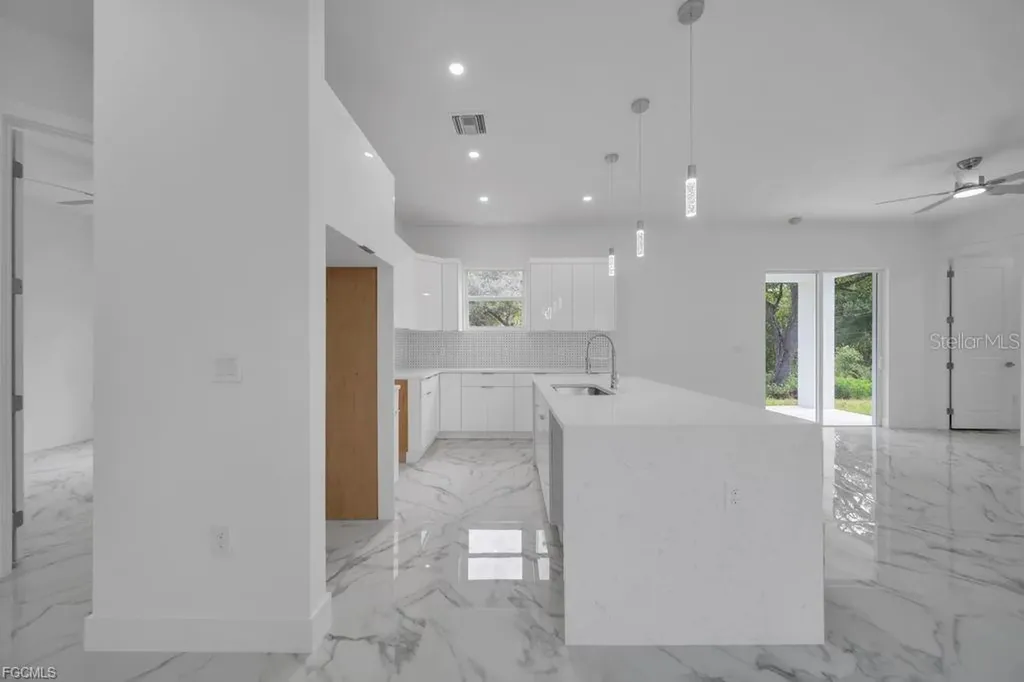 2003 E 14th Street Lehigh Acres FL 33972