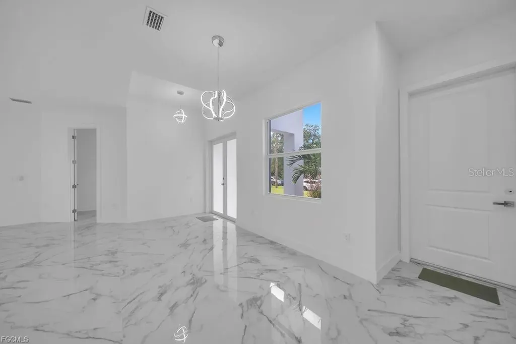 2003 E 14th Street Lehigh Acres FL 33972