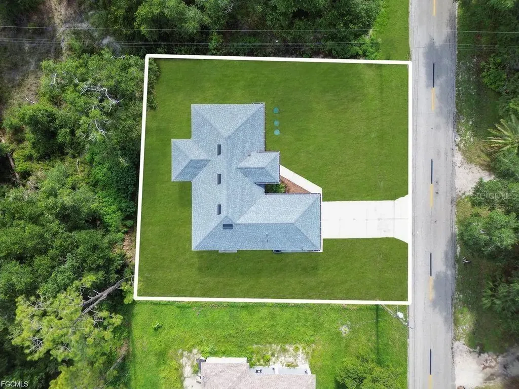 2003 E 14th Street Lehigh Acres FL 33972