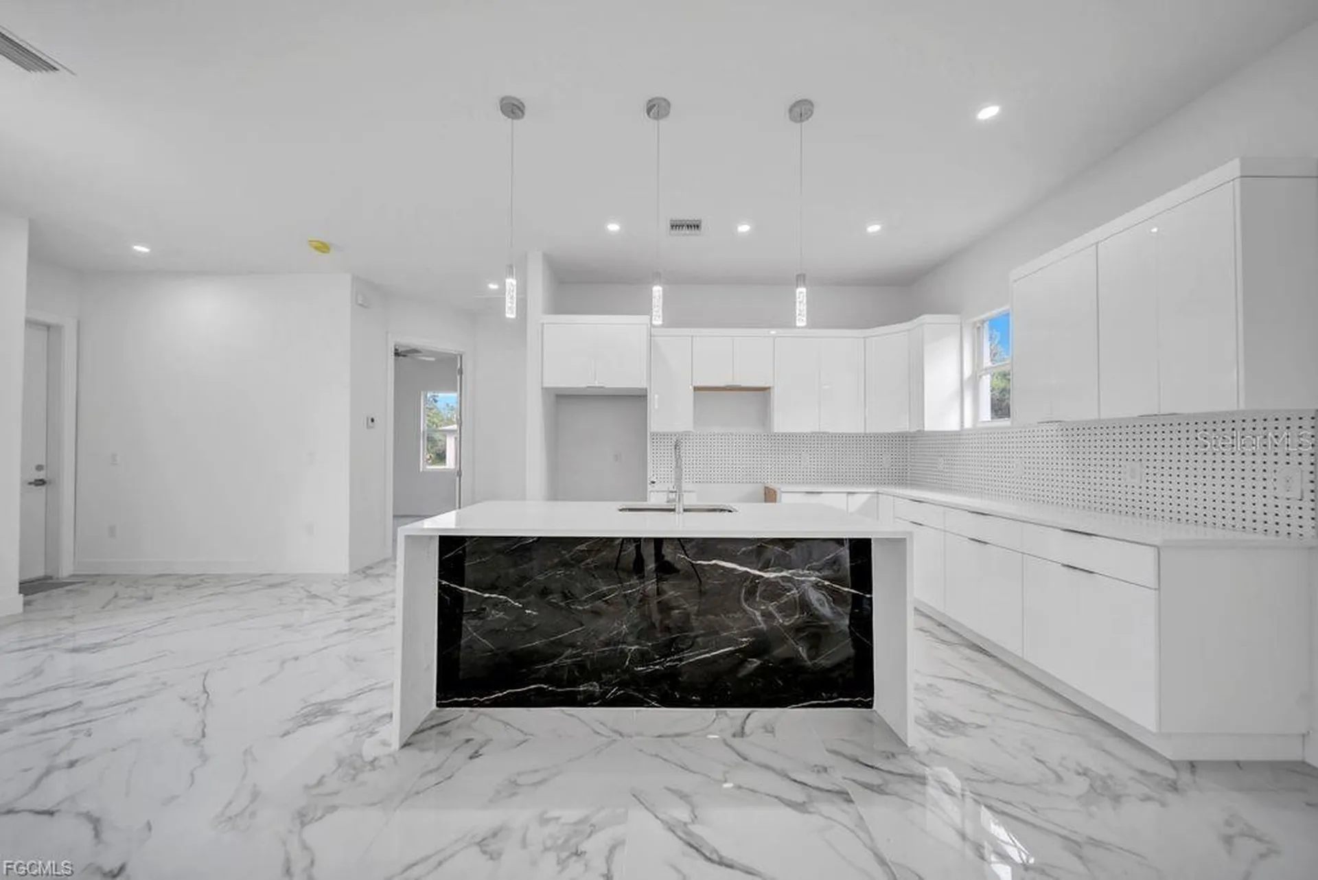 2003 E 14th Street Lehigh Acres FL 33972