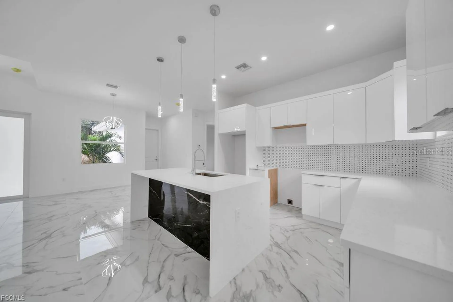 2003 E 14th Street Lehigh Acres FL 33972